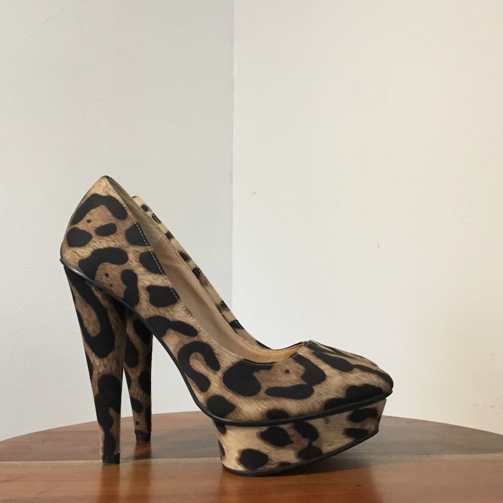 Colin Stuart Leopard Print Heels Size 7.5 297 - image 1